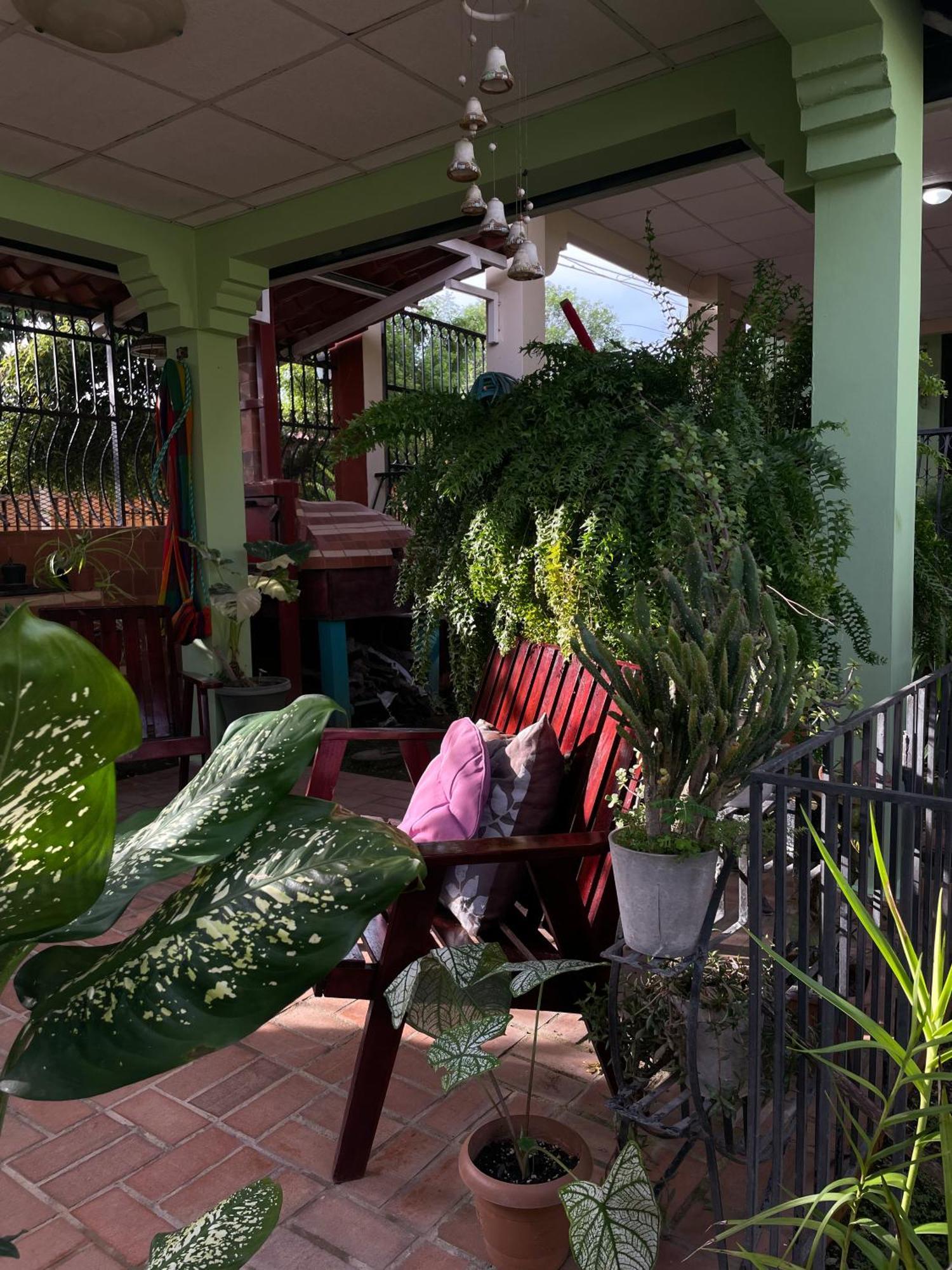 Hostel Kimmell / Hostal Familiar La Casita De Los Kimmell ลาส ทาบลาส ภายนอก รูปภาพ