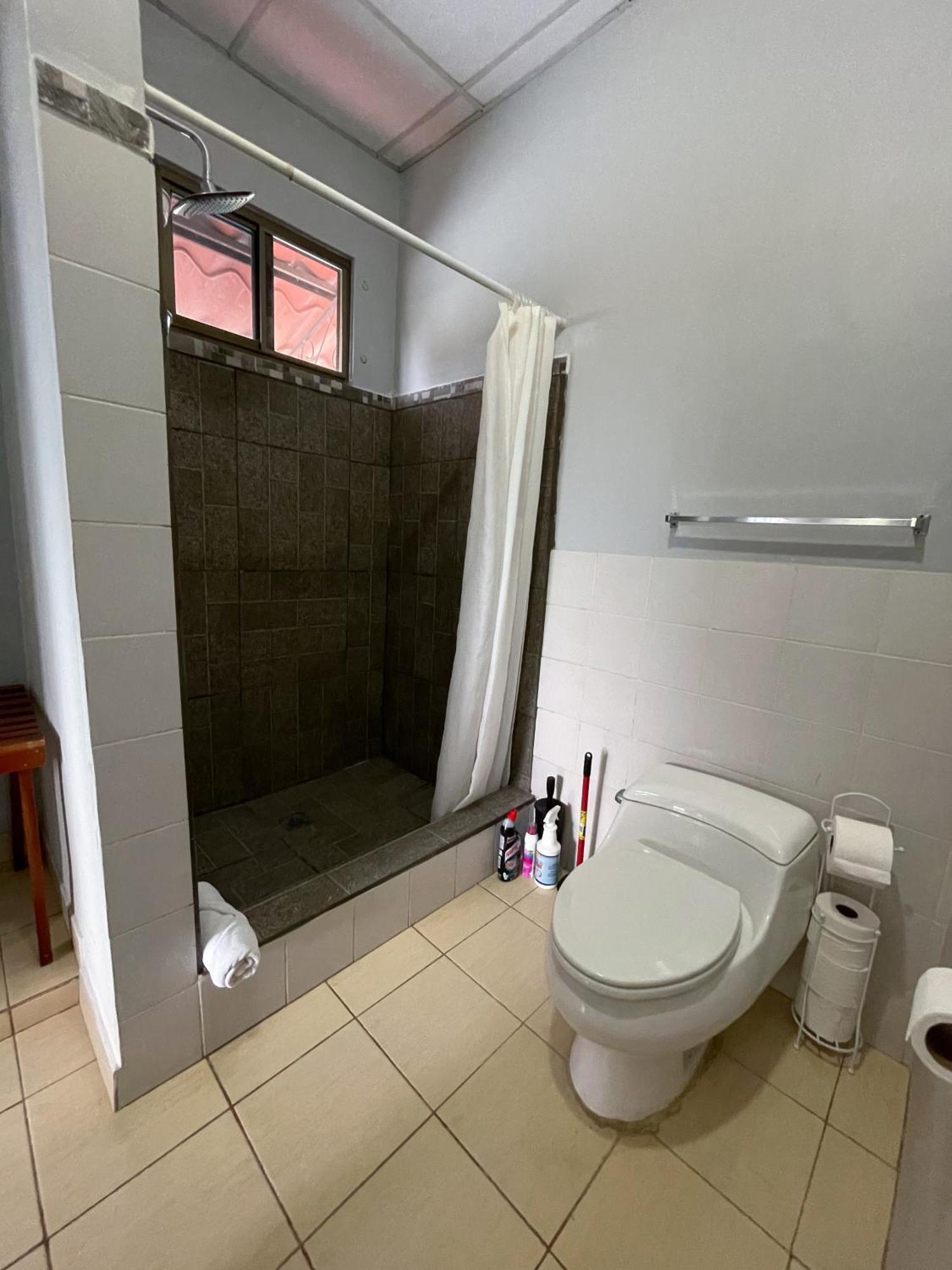 Hostel Kimmell / Hostal Familiar La Casita De Los Kimmell ลาส ทาบลาส ห้อง รูปภาพ