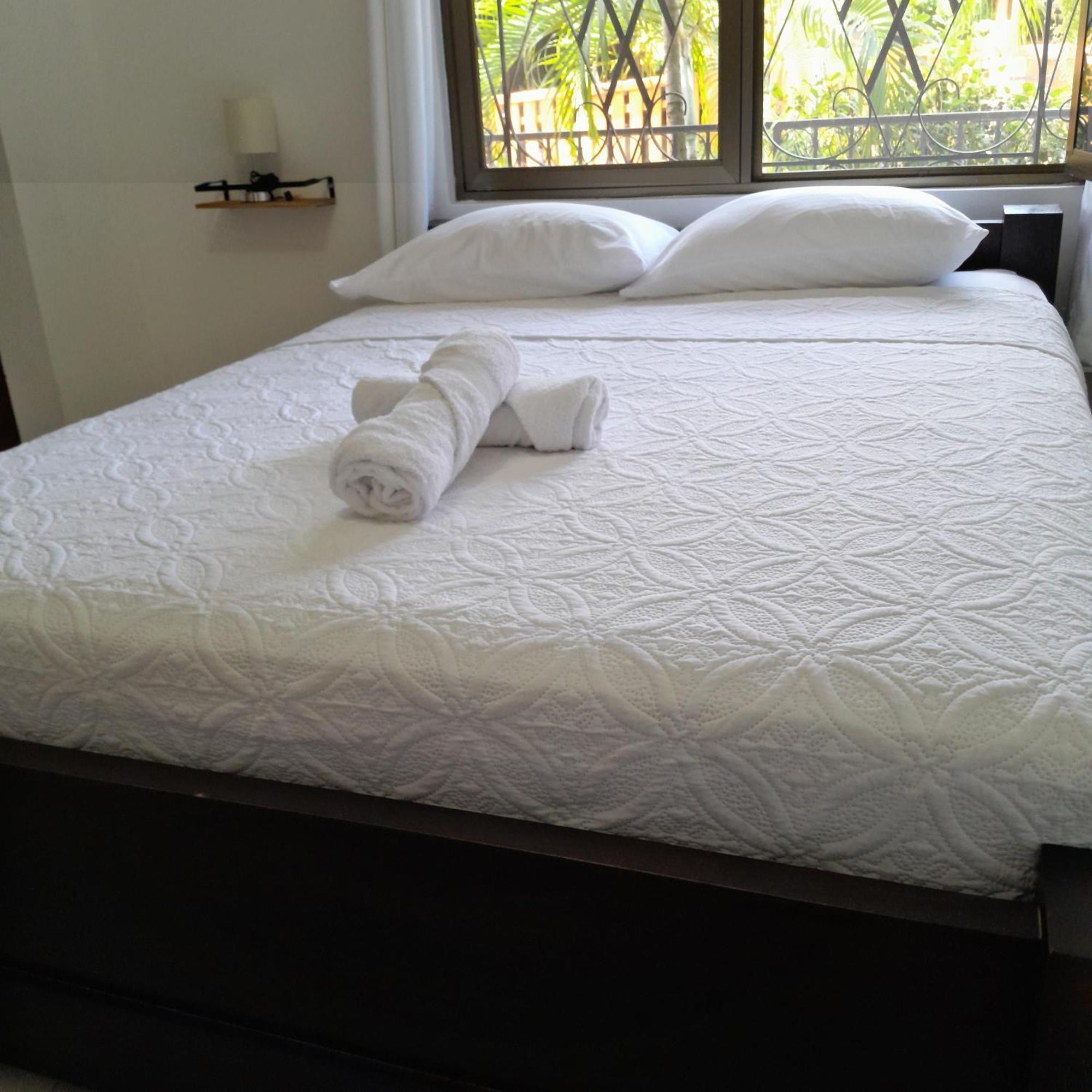 Hostel Kimmell / Hostal Familiar La Casita De Los Kimmell ลาส ทาบลาส ภายนอก รูปภาพ