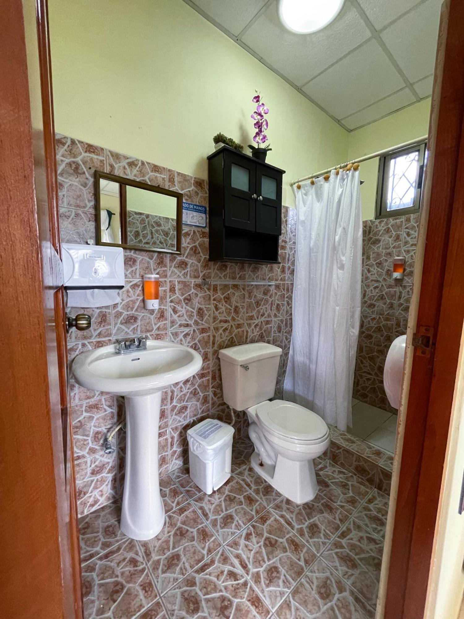 Hostel Kimmell / Hostal Familiar La Casita De Los Kimmell ลาส ทาบลาส ห้อง รูปภาพ